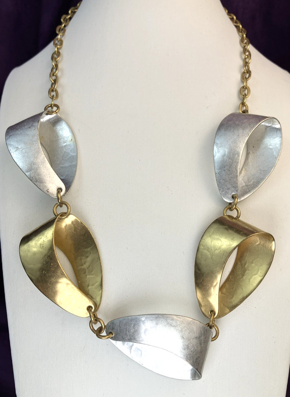 Marjorie Baer SF Hand Hammered Ribbon Link Necklace Statement