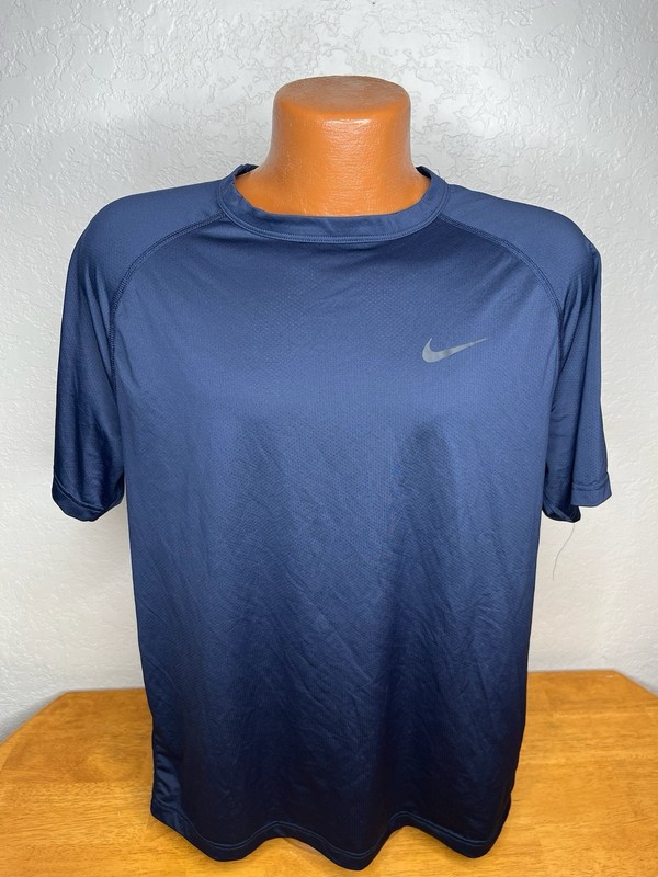 Men's Nike Dri Fit S/S Athletic Shirt + Medium M _ Navy Blue - Polyester