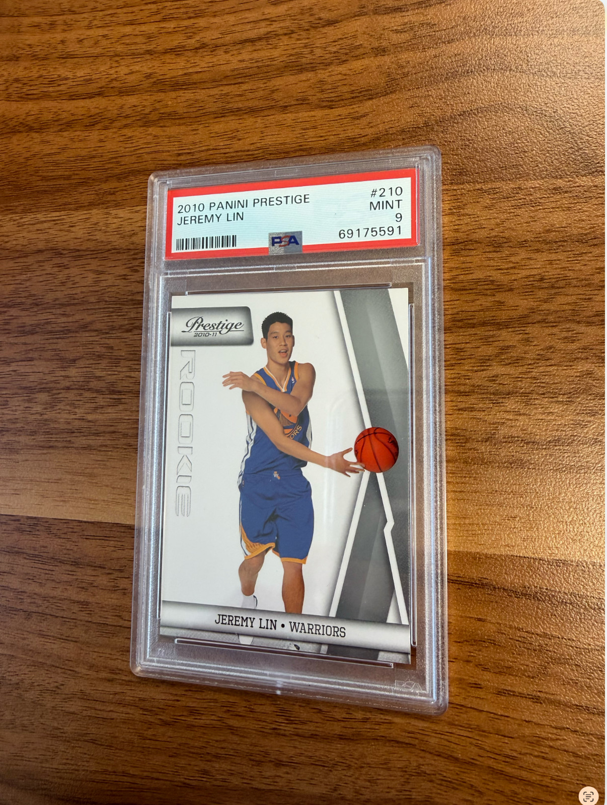 2010-11 panini Prestige - Rookie Jeremy Lin #210 (RC) PSA 9