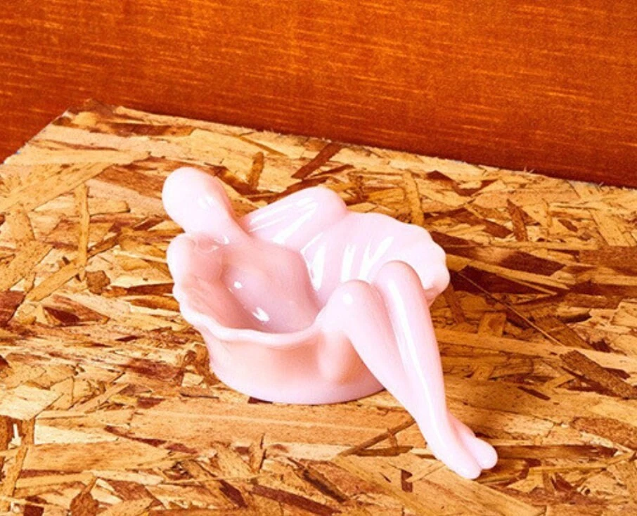 Jabón o baratija rosa de belleza para baño Foto 2 de 3