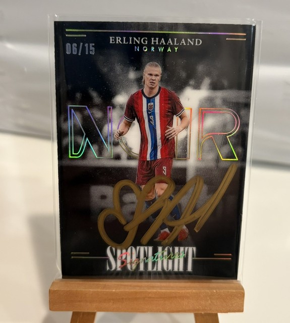 Erling Haaland Norwegen NOIR 2024/25 Spotlight Signatures On Card Gold Pen Auto /15