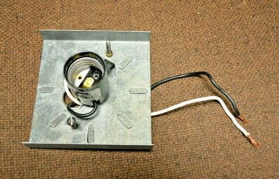 Metal 4'' SQUARE Fixture BRACKET w/ SOCKET & WIRING Repair Lamp Parts WORKS FINE