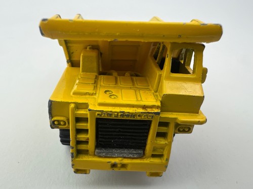 Hot Wheels 1979 Caterpillar CAT Dump Truck Yellow Blackwall Malaysia - Picture 2 of 7