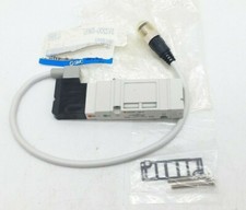 SMC SV2200-5W1U Double Solenoid Valve