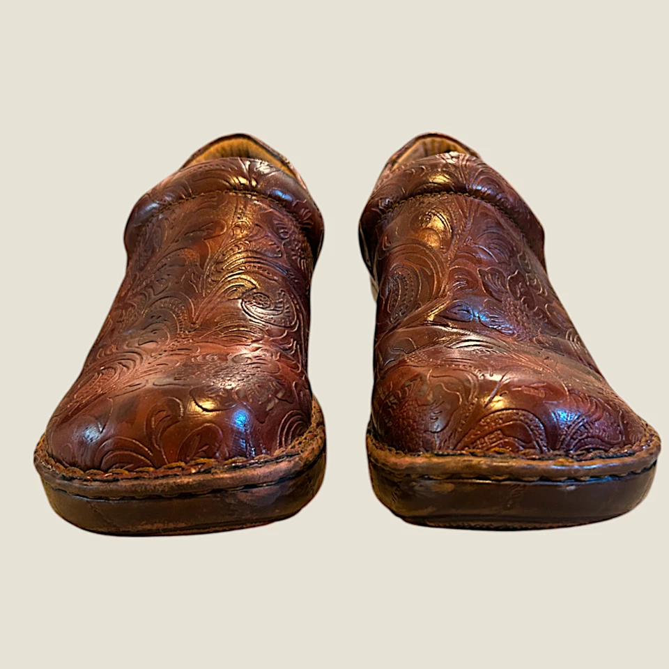 B.O.C. Zuecos cómodos Born Concept para mujer marrón cachemir talla US 9EU 40,5 Foto 2 de 4