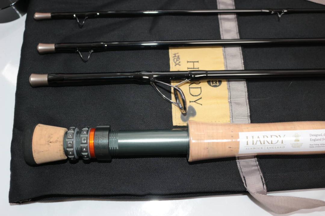 ハーディ Hardy　HBX　9ft.　8番　英国製　未使用　ケース&竿袋付き ハーディ Hardy HBX 9ft. 8番 英国製 未使用 ケース&竿袋付き Amazon