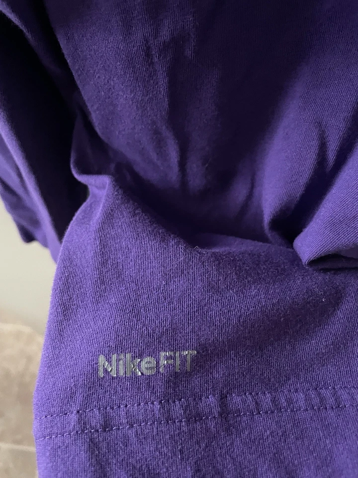 Nike NikeFit Louisiana St. University Cuello Simulado Manga Larga Talla Grande Deportes Gimnasio Foto 2 de 4