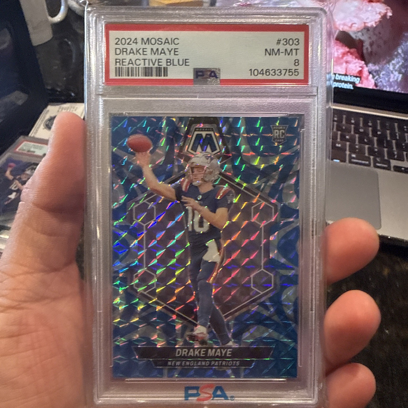 2024 PANINI MOSAIC REACTIVE BLUE #303 DRAKE MAYE PSA 8