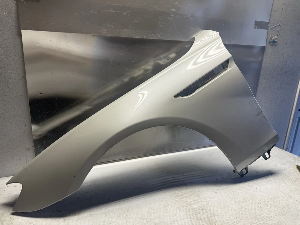 Guardabarros izquierdo del lado del conductor BMW 640i serie 6 2012 2013 2014 2017 2018 OEM  Foto 2 de 4