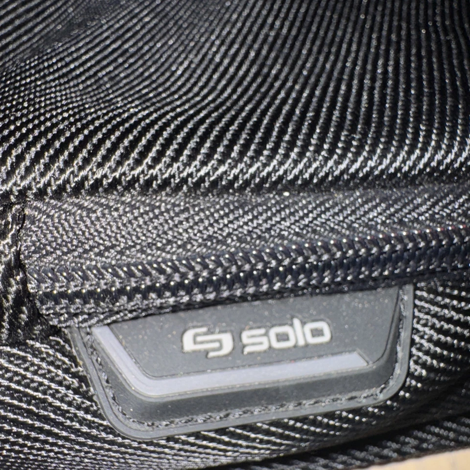 Bolso para portátil Solo Messenger expandible negro con correa para el hombro maletín 17x15 Foto 3 de 4