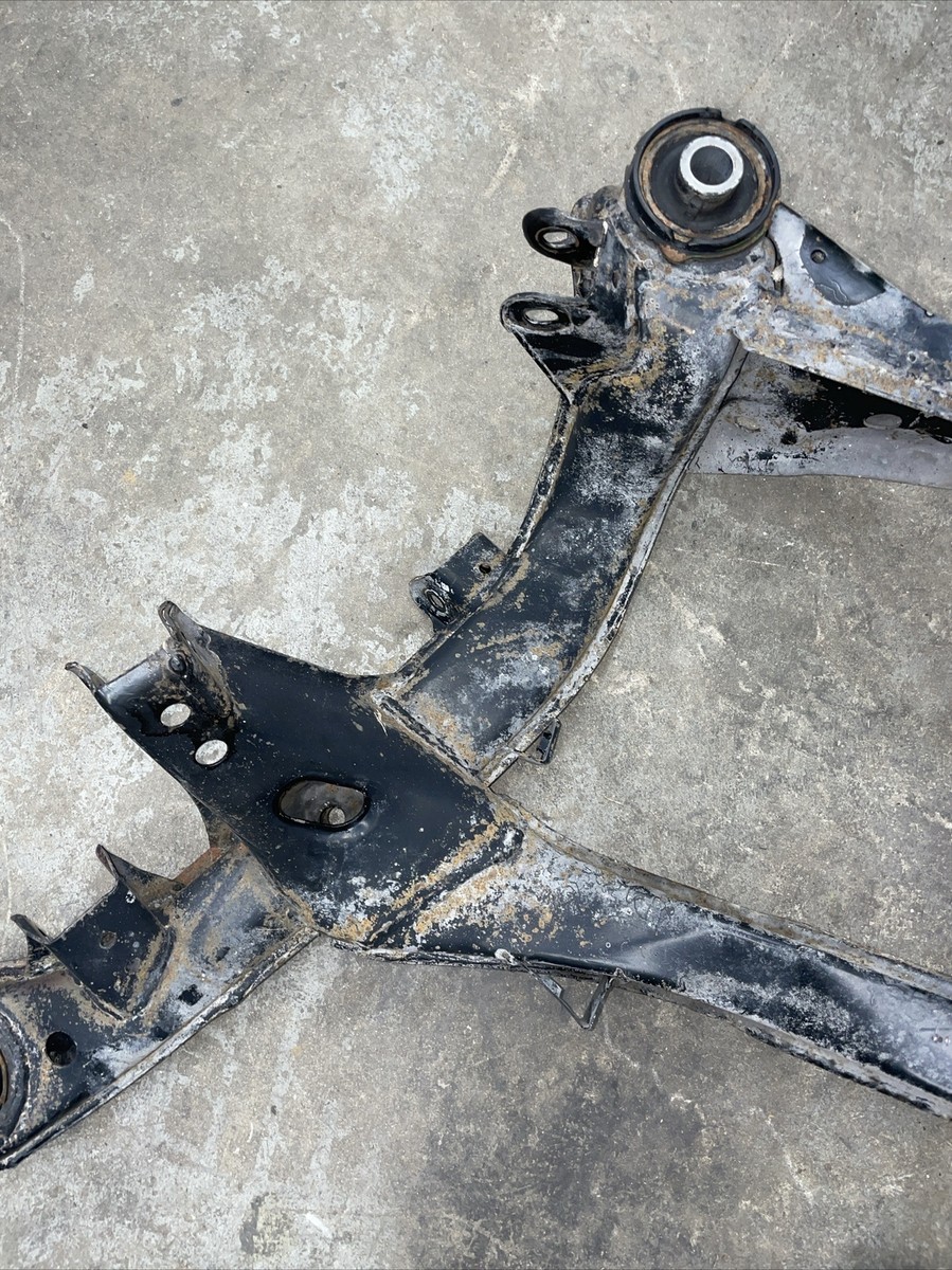 アクセサリー TT BDE 300ZX (Z32) Polyurethane Transmission Mount and Crossmember