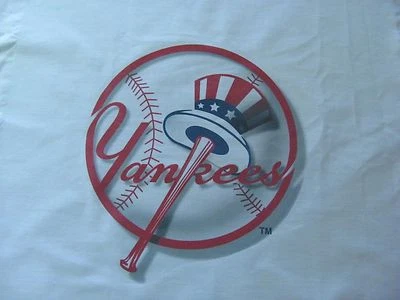 1 NEW YORK YANKEES BASEBALL LOGO 18X18 SEWING BLOCK QUILTING SQUARE REDBIRDS