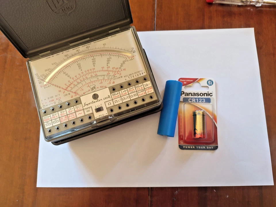 Nuovo adattatore più una pila al litio per Super Tester ICE 680 G-R-E-C - Immagine 3 di 4