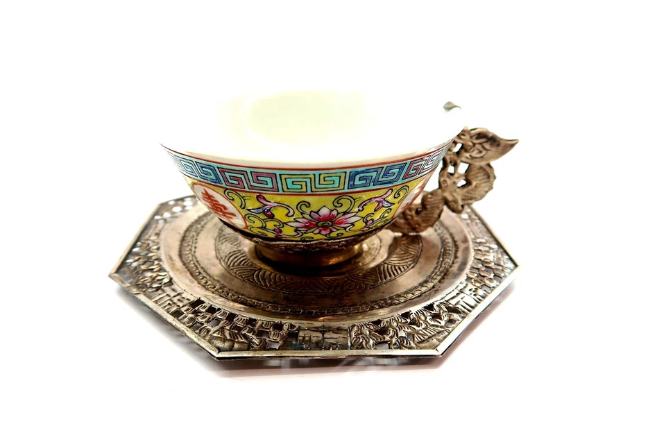 Par de juegos de tazas y platillos chinos FAMILLE ROSE de colección con asas de dragón de metal Foto 3 de 4