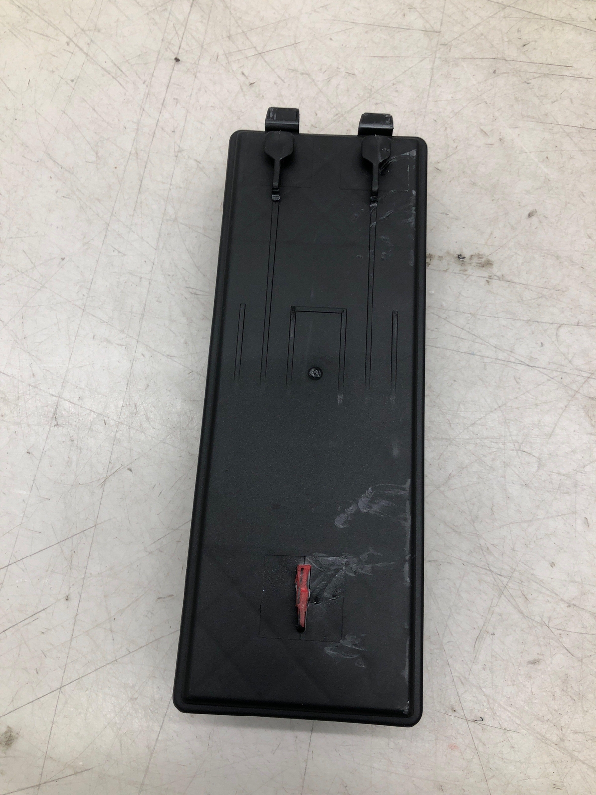 2016-2020 BENTLEY BENTATGA REAR LIFTGATE TAILGATE MODULE 8W8959107B *BROKEN TAB*