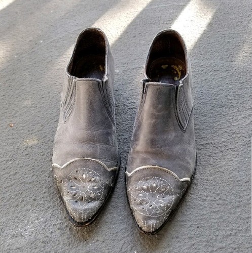 Botines vaqueros estilo cowboy y country para hombre y para mujer