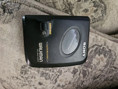 Walkman Sony cassette Radio  stereo  VINTAGE