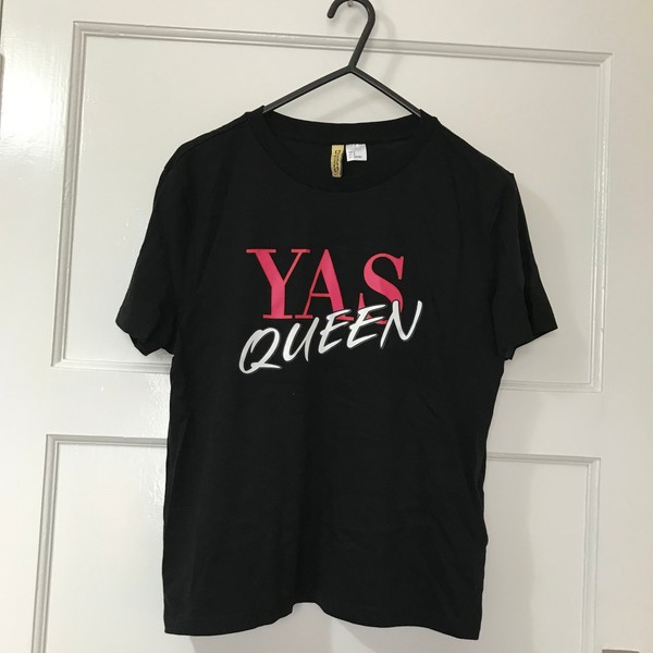 H&M Divided Black Slogan T Shirt Size Small S Yas Queen Cotton Short Sleeve Top