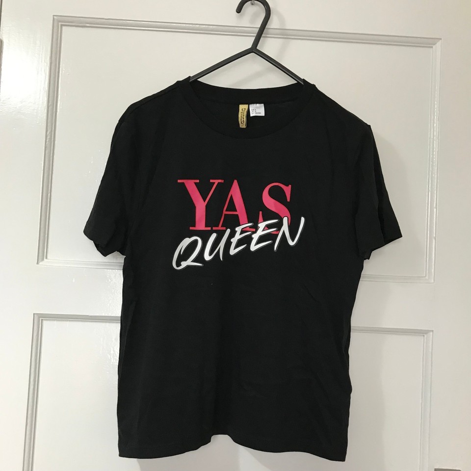H&M Divided Black Slogan T Shirt Size Small S Yas Queen Cotton Short Sleeve Top