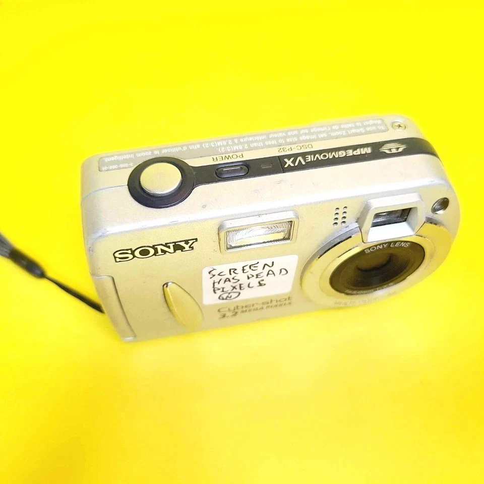 *SCREEN HAS SOME DEAD PIXELS* WORKING SONY CYBER-SHOT DSC-P32 DIGITAL CAMERA - Image 4 of 4