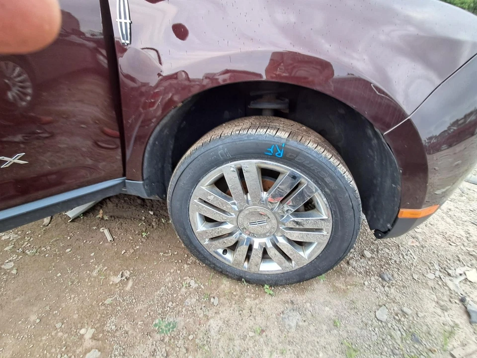 Alternador usado compatible con: Lincoln Mkx 2010 grado A Foto 2 de 4