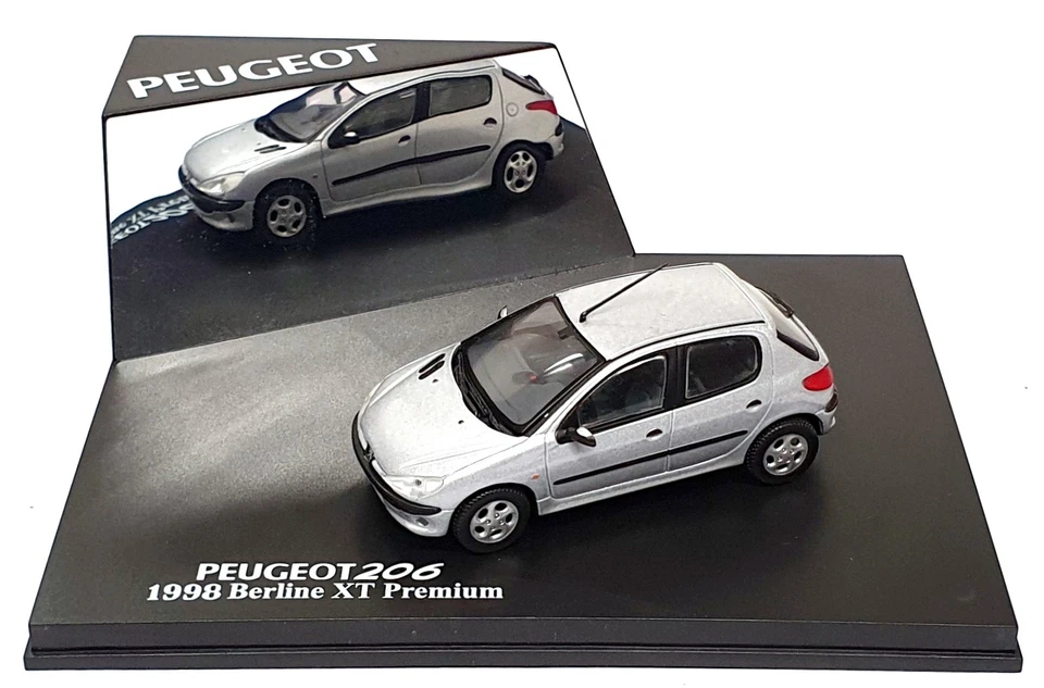 Norev escala 1/43 diecast 99206P - Peugeot 206XT Premium 1999 - plateado Foto 4 de 4