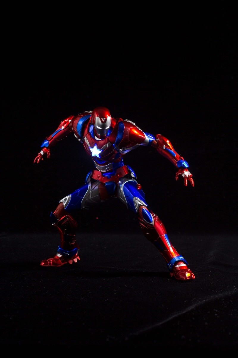US Seller SEN-TI-NEL RE EDIT #03 Iron Patriot SDCC 2016