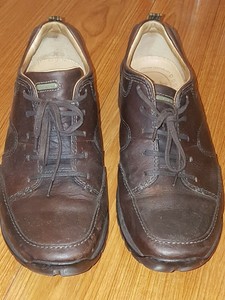 used clarks shoes