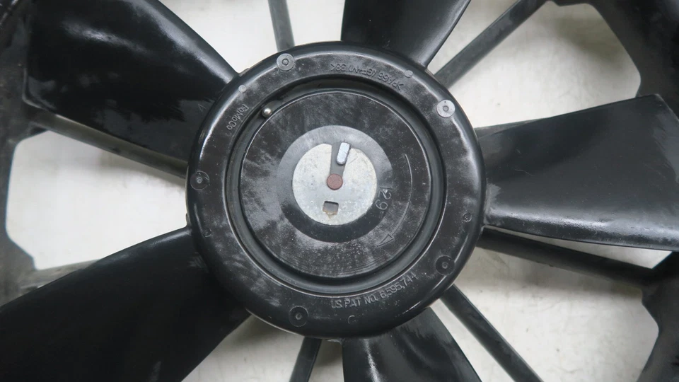Ford Expedition 2015-2017 OEM 3,5 L motor radiador refrigerante ventilador 6002XH0136-00 Foto 4 de 4