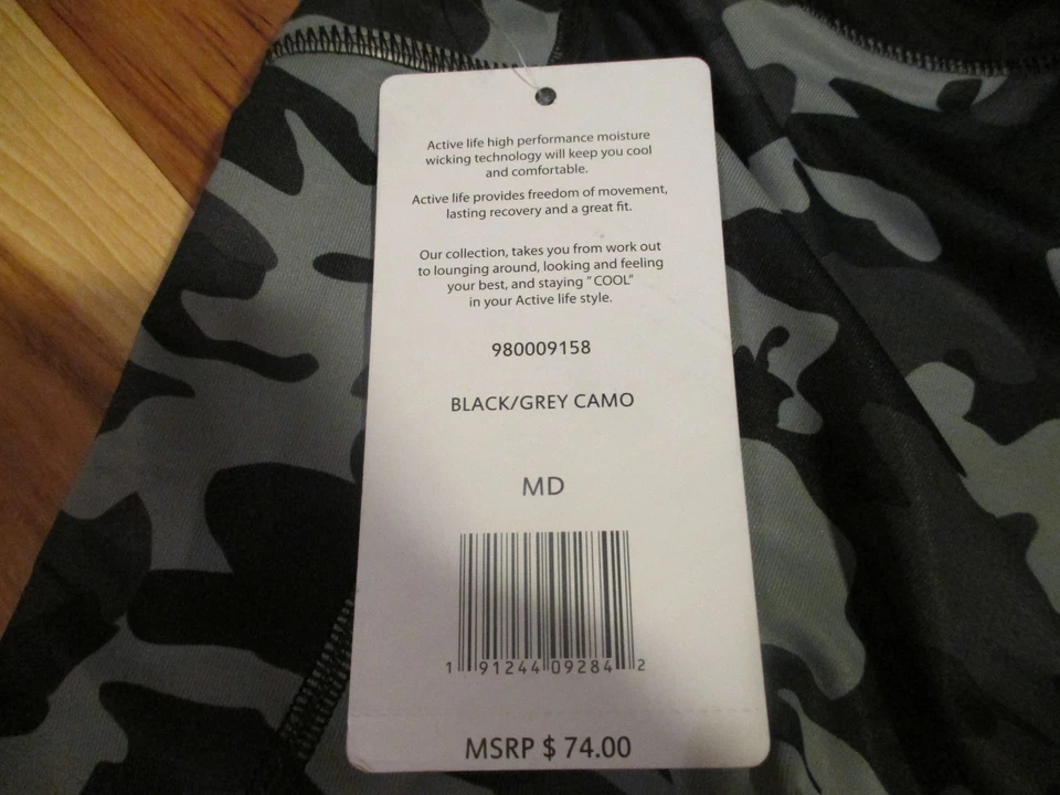 Active Life Woman's Yoga Capri Leggings Size Medium Black/Grey Camo Brand New!!! - Image 3 of 4