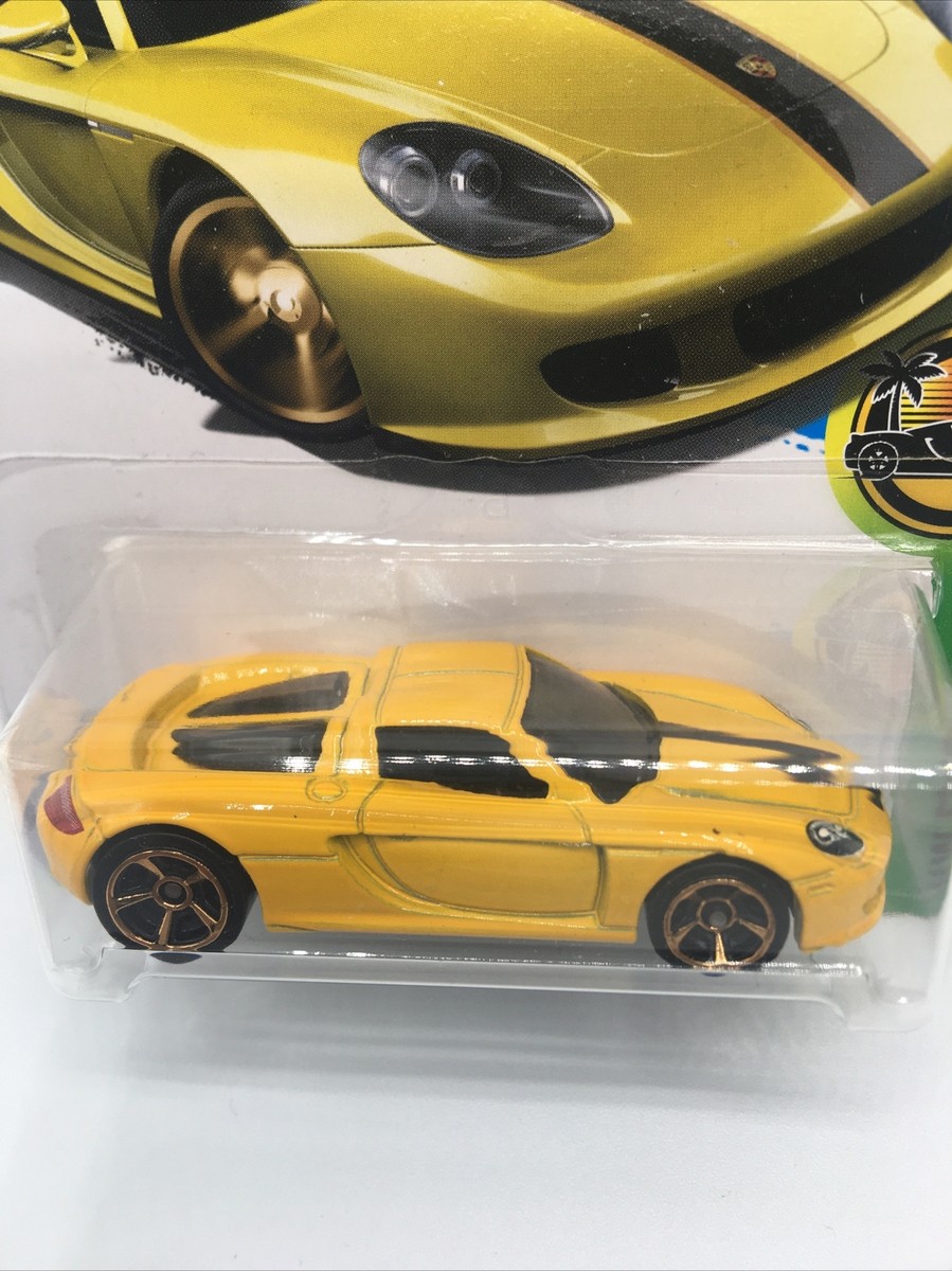 ホットウィール　ポルシェ カレラ GT イエロー 2016 HOT WHEELS PORSCHE CARRERA GT Yellow Hw Exotics New