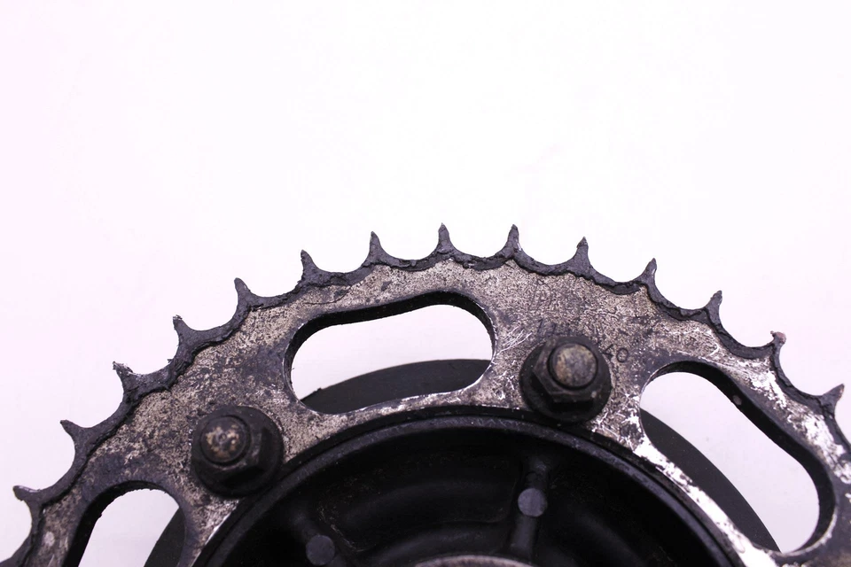 95 KAWASAKI NINJA ZX6R OEM CUBO DE SUPORTE DE RODA DENTADA TRASEIRA R9.BX30 - Imagem 4 de 4