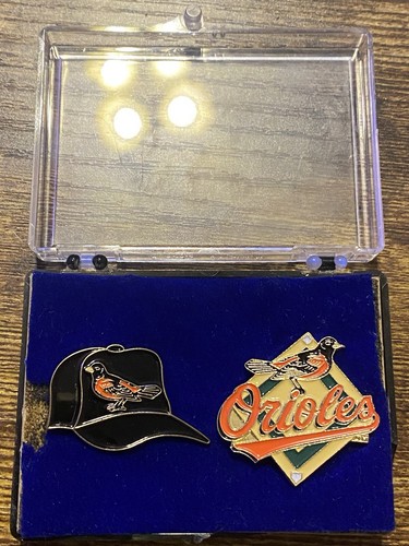Baltimore Orioles MLB Baseball Hat Pins Lapel Jacket Button Maryland 1999 Rare - Picture 10 of 10