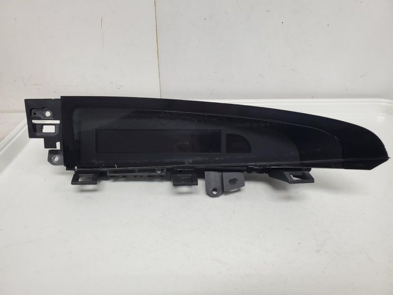 2012-2013 Mazda 3 Dash Information Display GPS/TV Screen ID