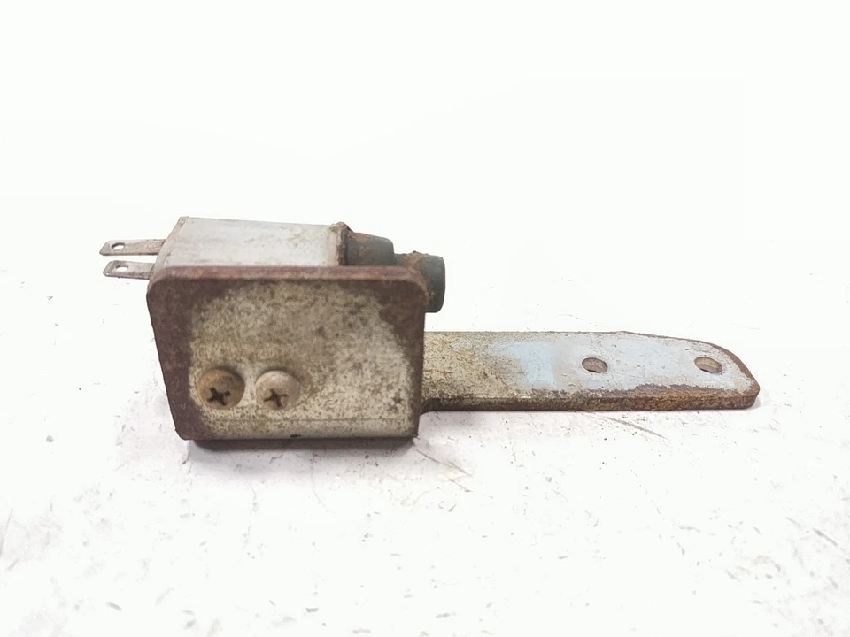 14 Kubota RTV X900 Brake Light Switch With Mount - Image 2 of 4