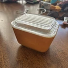 Vintage Pyrex Brown, 501B Refrigerator Dish With Lid. 1 1/2 Cup. Fun Size!!