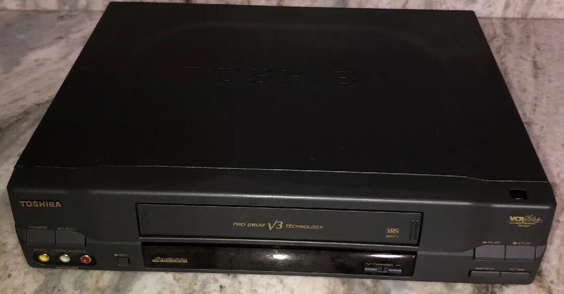 TOSHIBA 4-HEAD VHS VCR MODEL M-671-TESTED-RARE VINTAGE COLLECTIBLE