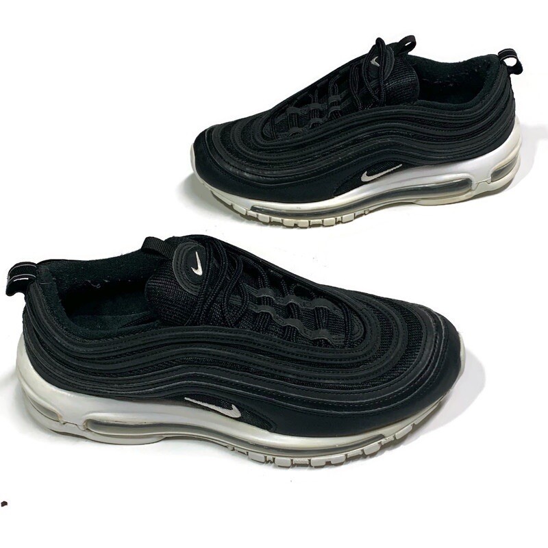 black nike air max size 8