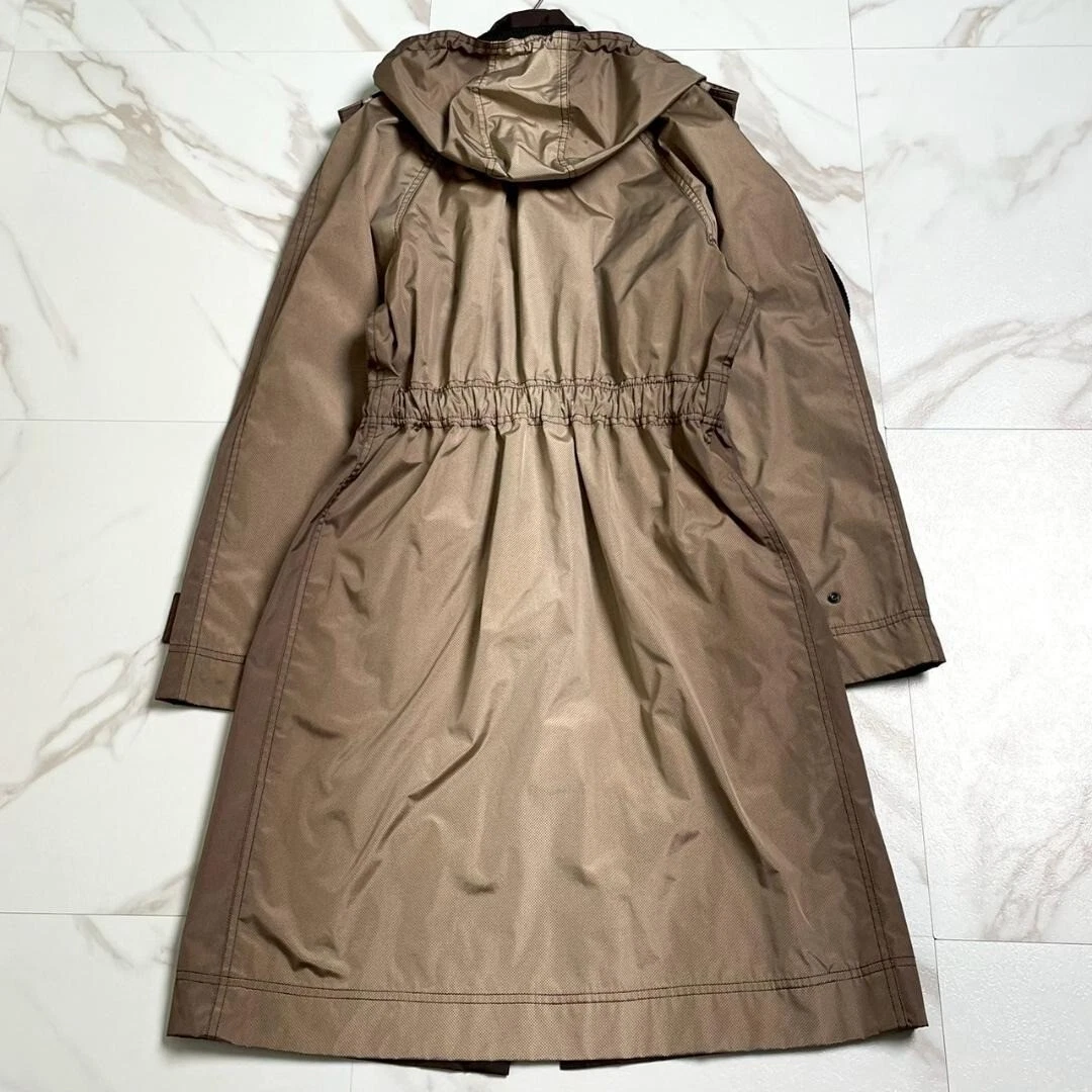 CHANEL CC Coco Button Trench Cappotto Impermeabile con Cappuccio Bicolore