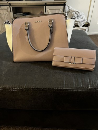 nine west caitlyn satchel