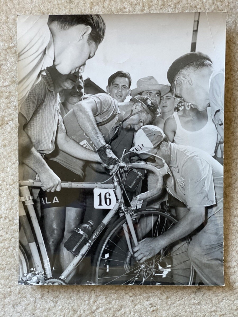 Vintage Bicycle Racing Photograph flat tire Miroir Sprint Magazine  Cycling