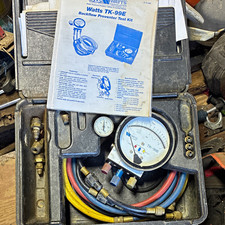Watts TK-99E Backflow Preventer Test Kit w/ Pressure Gauge & Hoses
