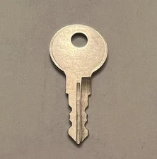 Leer Truck Cap Replacement Spare Key Cut to Code 004