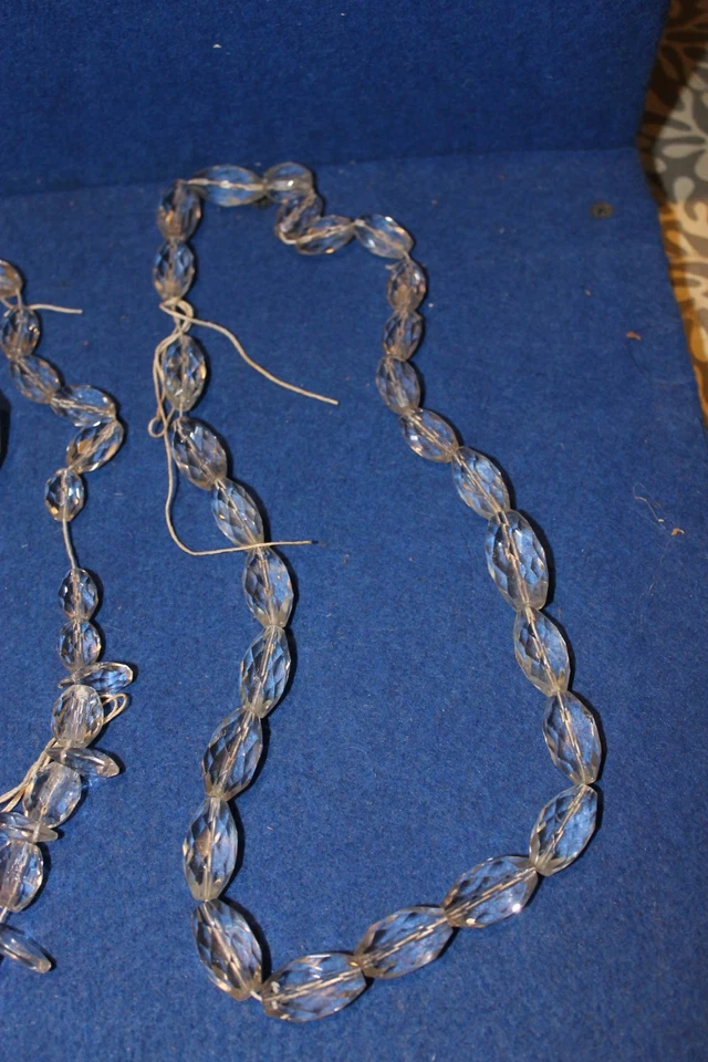 Lot de Pampilles anciennes luminaire collier cristal art déco lustre - Photo 3/4