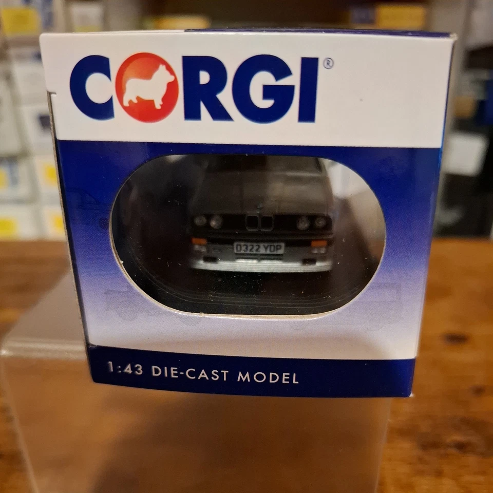 Vanguards Corgi 1:43 BMW E30 Coupe 325i Sport Lach Silver VA13400 Mint - Image 4 of 4