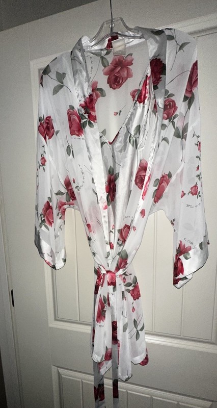 VTG 2 Piece Sophia Delicates Silk White/W ROSES Nighie/Robe Set Sz XL~Valentines