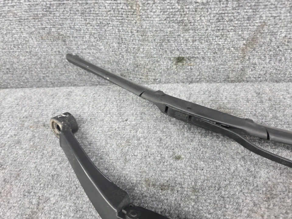 LEXUS 2015-2025 RC350 RC200 RC300 OEM LIMPIAPARABRISAS BRAZOS IZQUIERDA Y DERECHA Foto 4 de 4