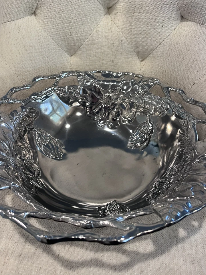 Hermoso Centro de mesa Arthur Court Magnolia, 14" redondo x 4,25" alto 2001 Foto 2 de 3