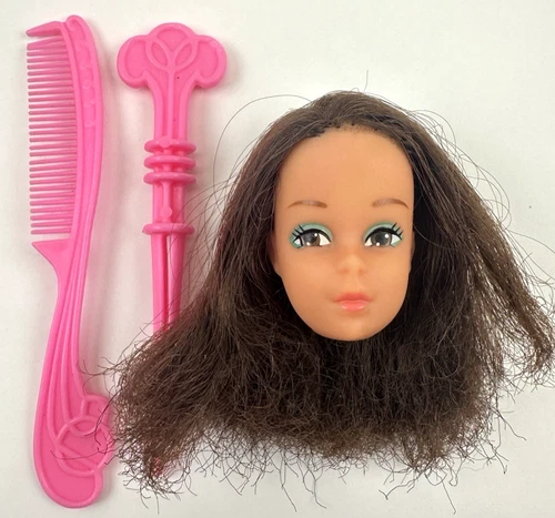 VINTAGE 1970's MATTEL BARBIE BRUNETTE QUICK CURL FRANCIE DOLL HEAD COMB BRUSH