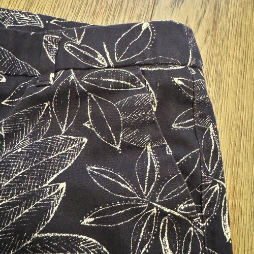 Merona Navy Tropical Print 100% Cotton Mid-Rise Shorts 4.5" Inseam Sz 10 - Picture 3 of 4